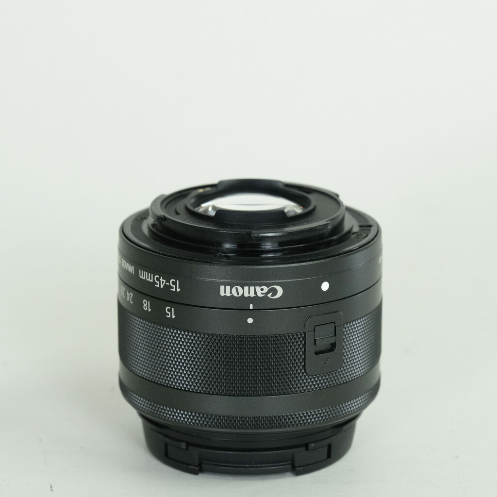 Canon EF-M15-45mm F3.5-6.3 IS STM