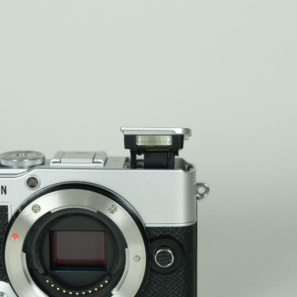 OLYMPUS PEN E-P7