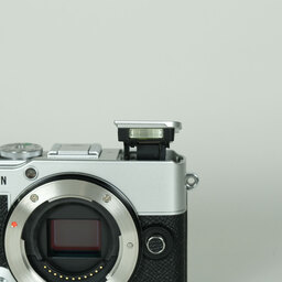 OLYMPUS PEN E-P7