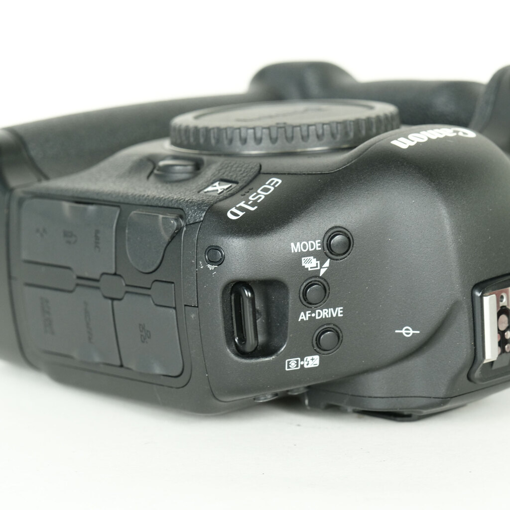 Canon EOS-1D Xの出品 | ONE SCENE（ワンシーン）