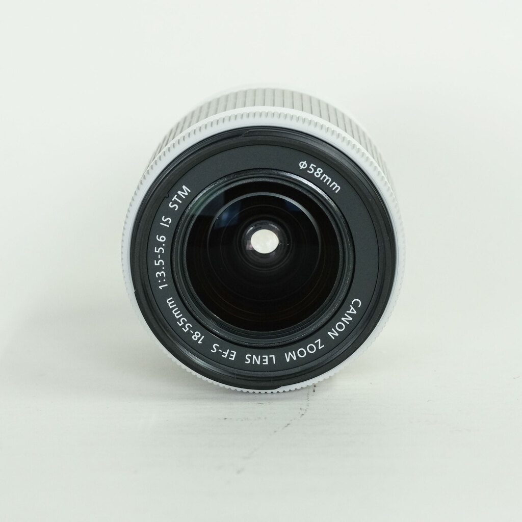 Canon EF-S18-55mm F3.5-5.6 IS STM ホワイト