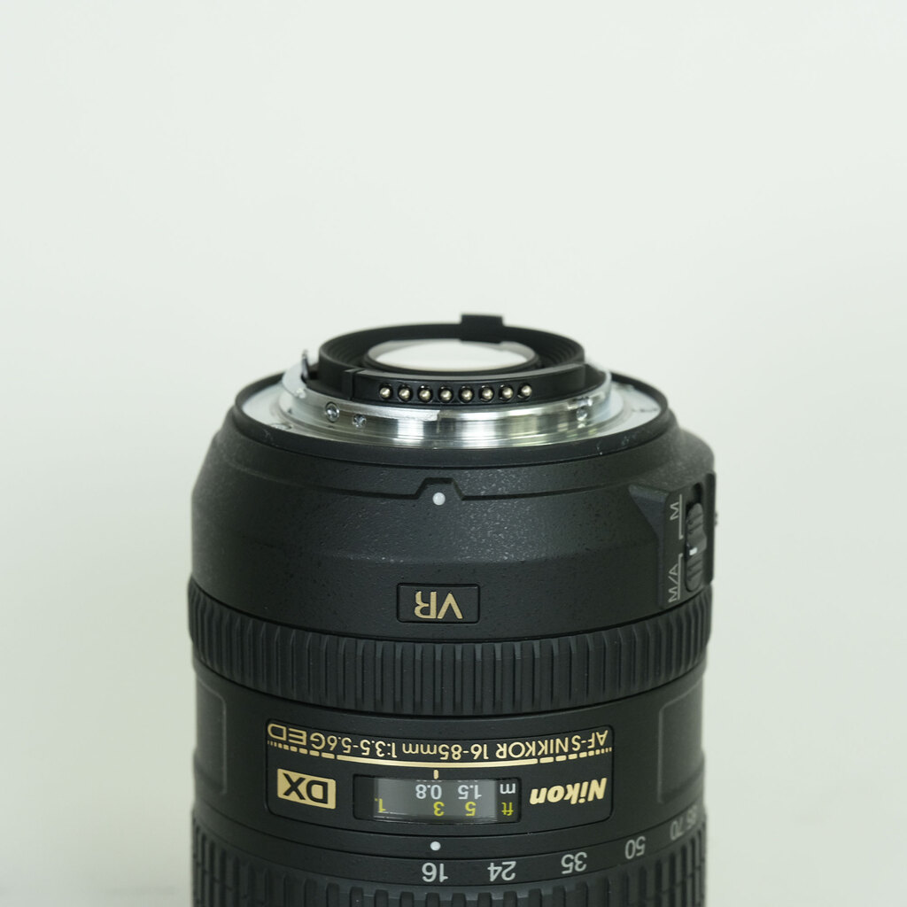 Nikon AF-S DX NIKKOR 16-85mm F3.5-5.6G ED VR