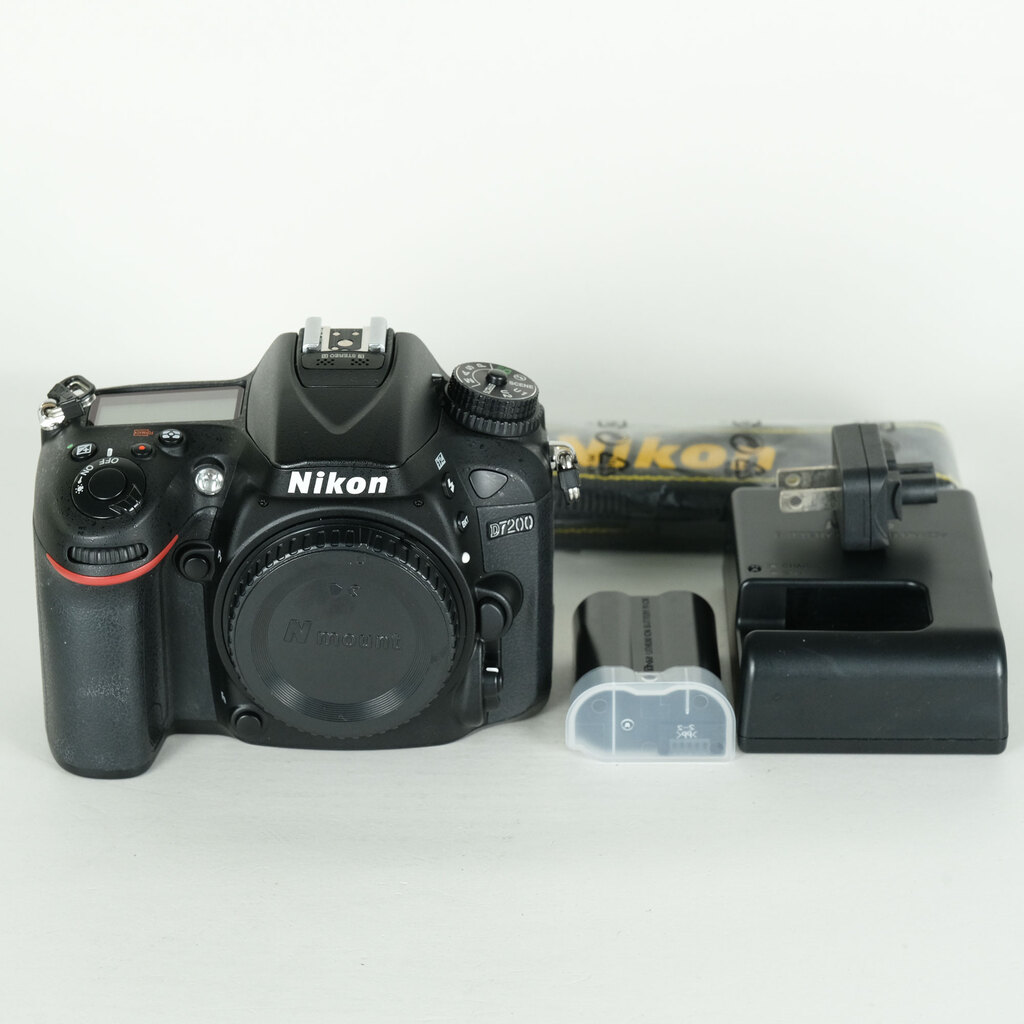 Nikon D7200