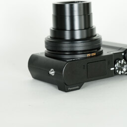 Panasonic LUMIX DMC-TX1