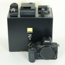 Nikon Z5