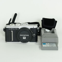 OLYMPUS PEN E-PL8
