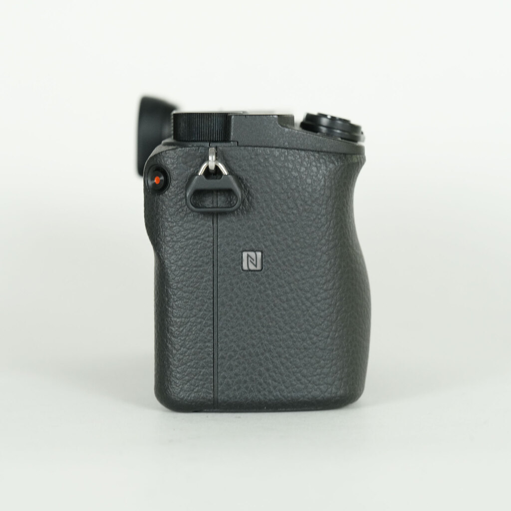 SONY α6400（ILCE-6400）