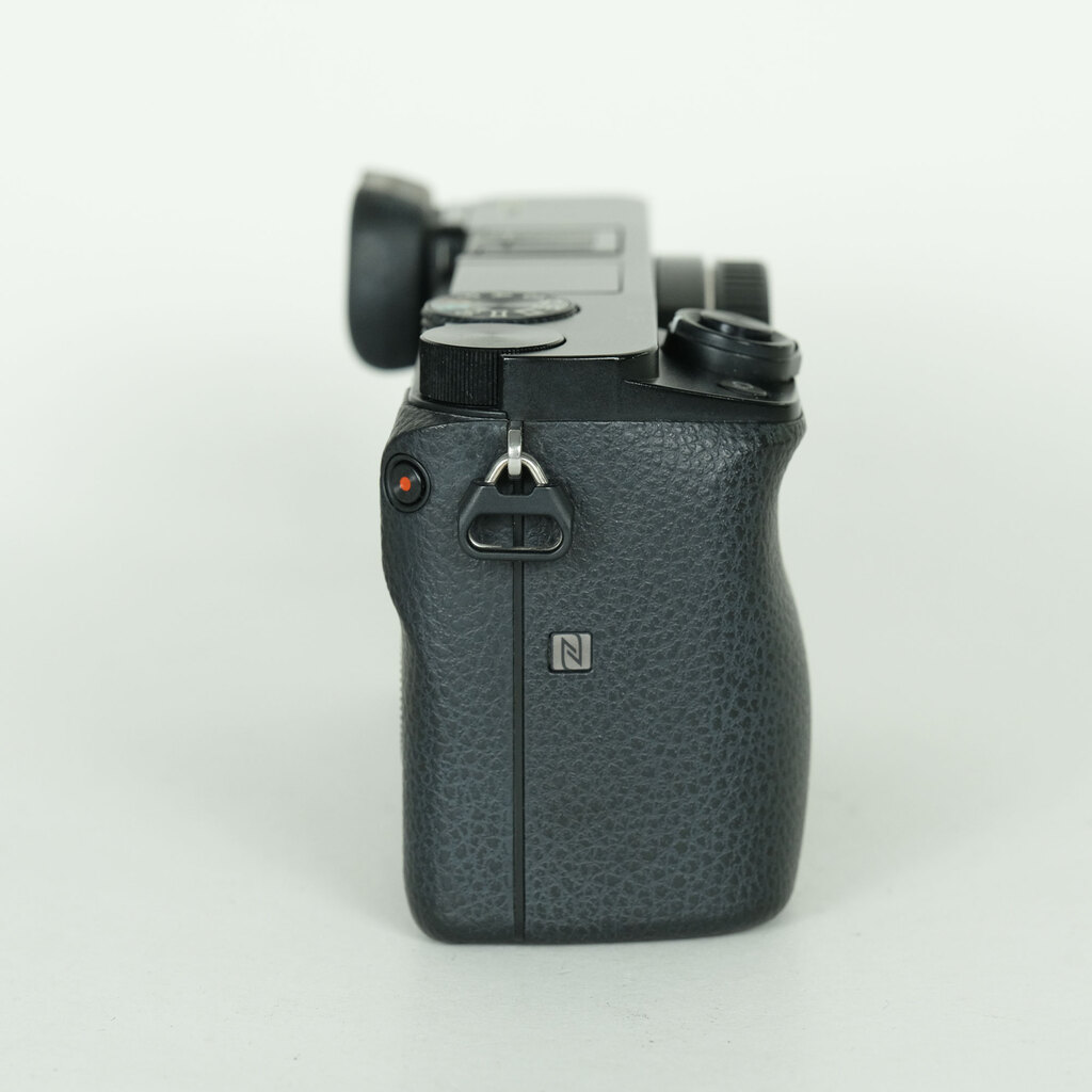 SONY α6000(ILCE-6000) SONY α6000(ILCE-6000)