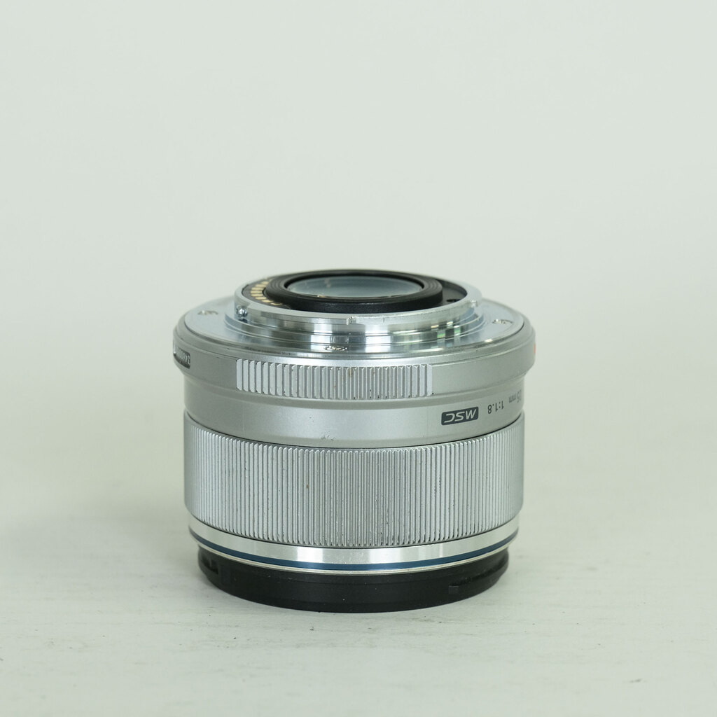 OLYMPUS M.ZUIKO DIGITAL 25mm F1.8