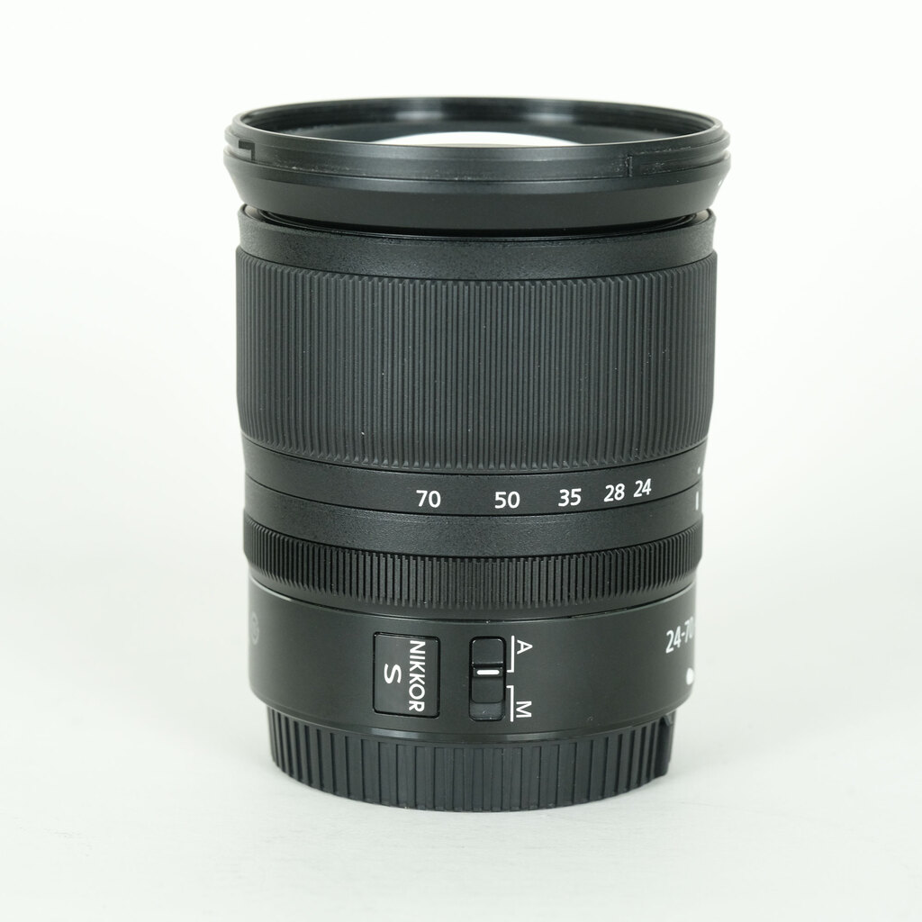 Nikon NIKKOR Z 24-70mm f/4 S Nikon NIKKOR Z 24-70mm f/4 S