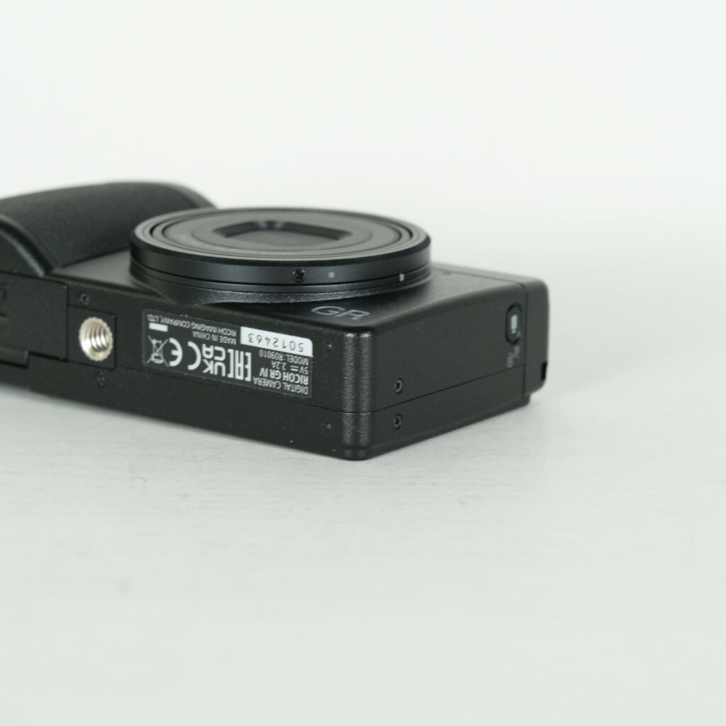 RICOH GR IV RICOH GR IV