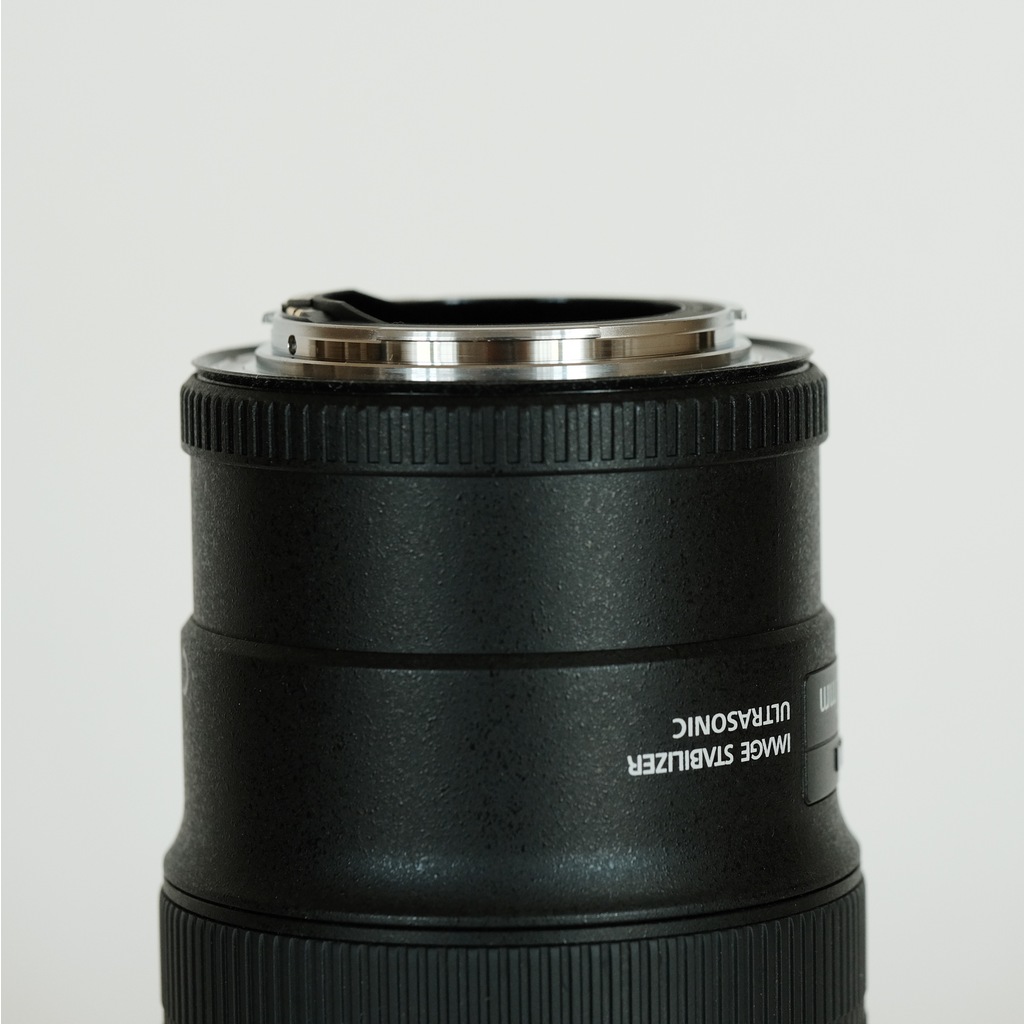 Canon EF100mm F2.8Lマクロ IS USM