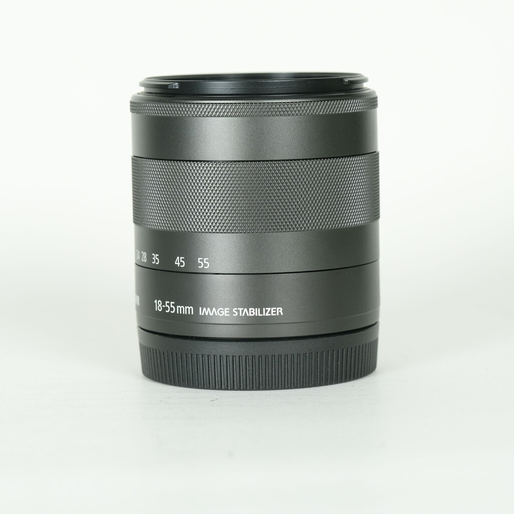 Canon EF-M18-55mm F3.5-5.6 IS STMの出品 | ONE SCENE（ワンシーン）