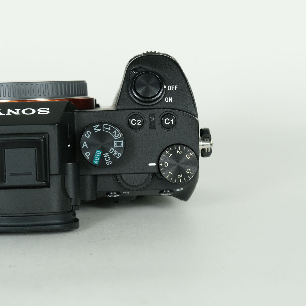 SONY α7 III（ILCE-7M3）の出品 | ONE SCENE（ワンシーン）