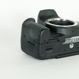 Canon EOS Kiss X8i Canon EOS Kiss X8i