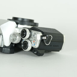 OLYMPUS OM-D E-M10 Mark II