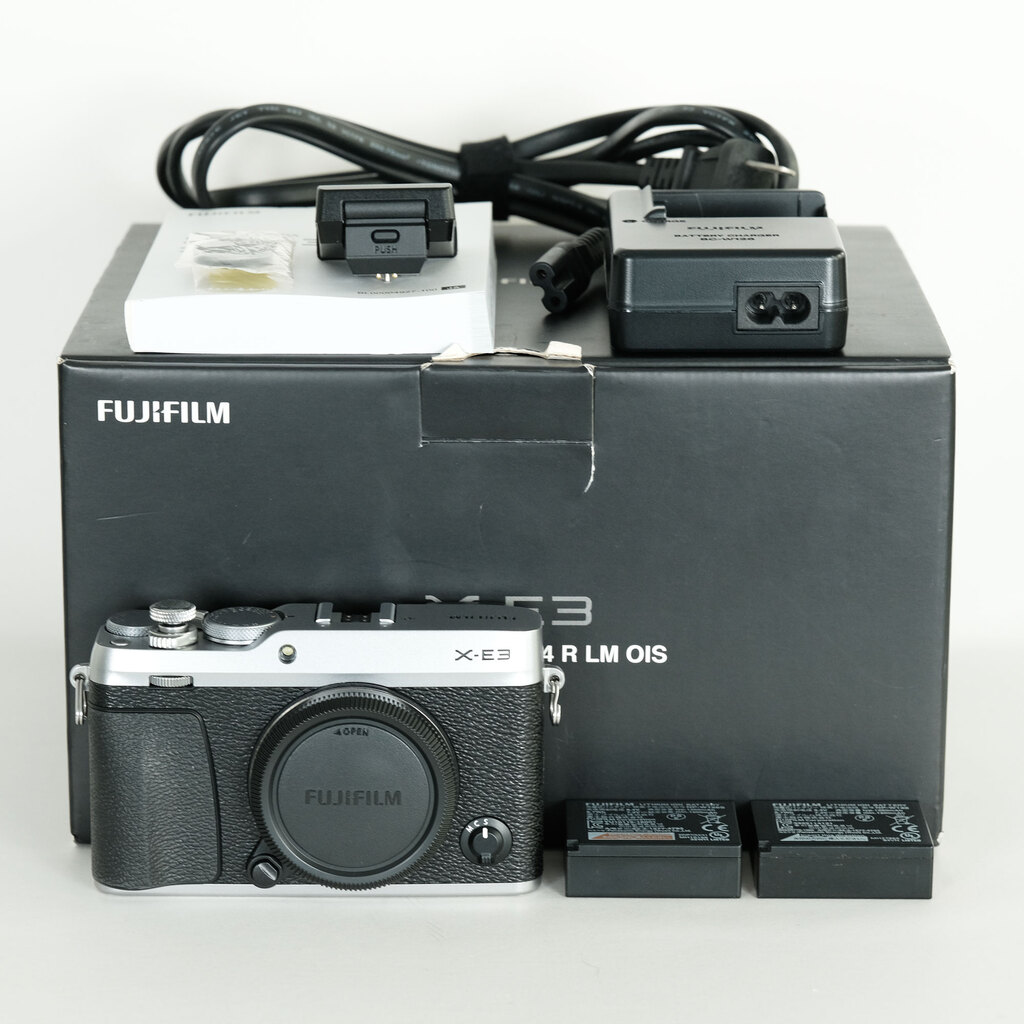 FUJIFILM X-E3