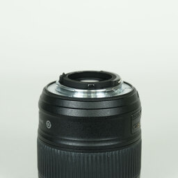 Nikon AF-S NIKKOR 35mm f/1.8G ED Nikon AF-S NIKKOR 35mm f/1.8G ED