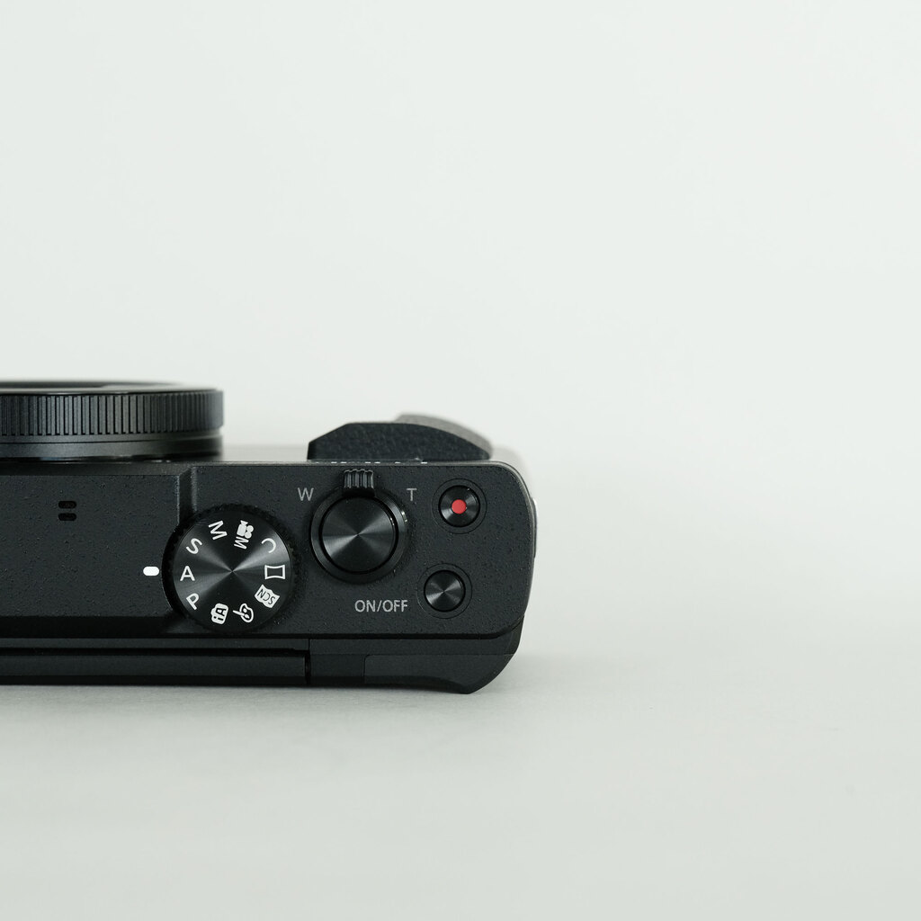 Panasonic LUMIX DC-TZ90 ブラック