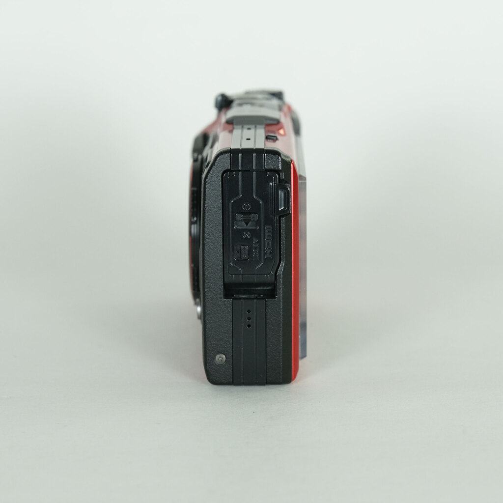 OLYMPUS Tough TG-6 レッド