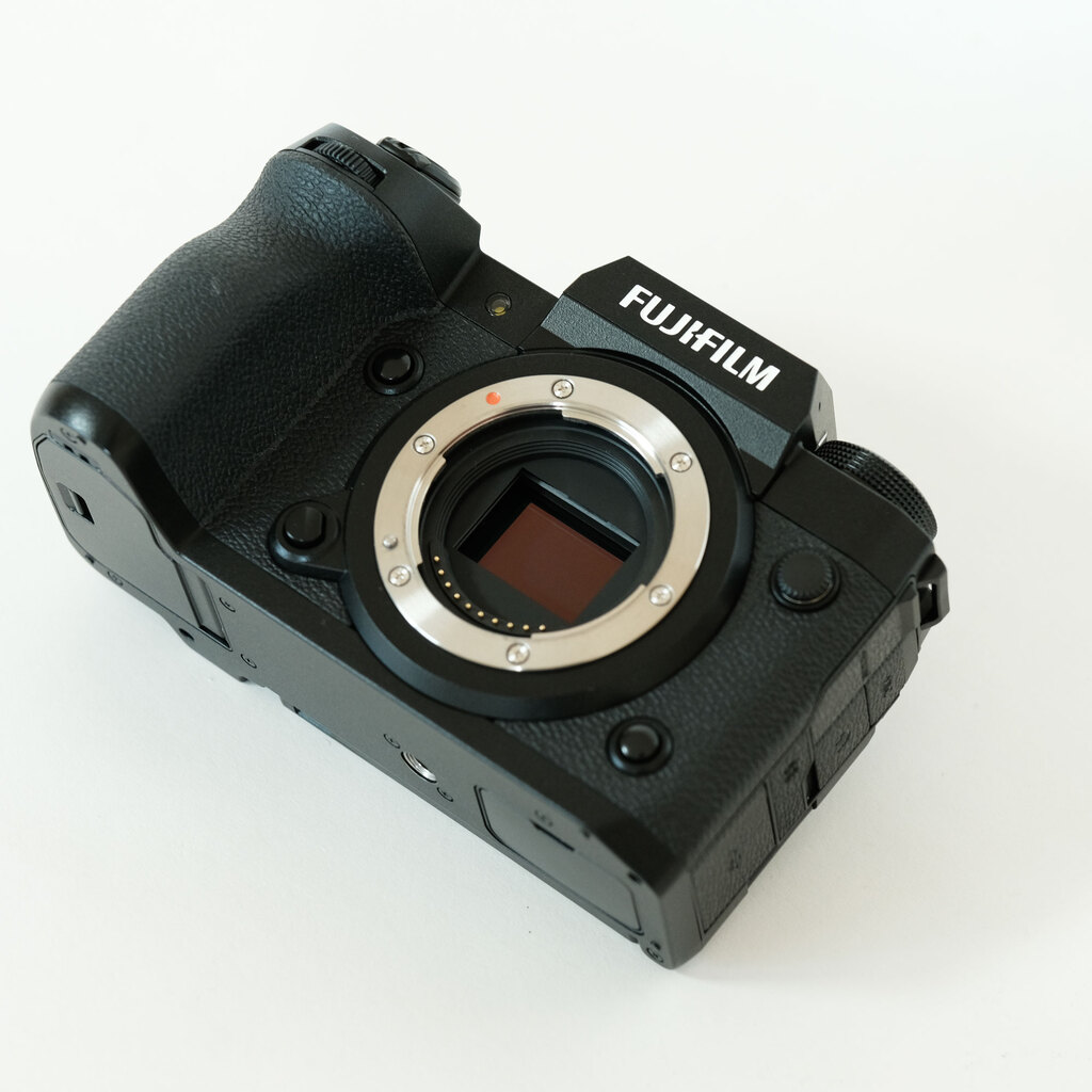 FUJIFILM X-H2 美品 FUJIFILM X-H2の出品 | ONE SCENE（ワンシーン）