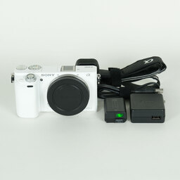 SONY α6000（ILCE-6000）