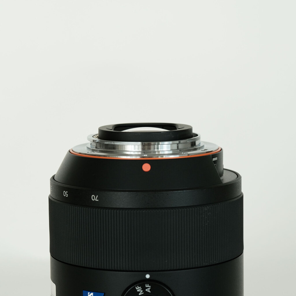 SONY Vario-Sonnar T* 24-70mm F2.8 ZA SSM SAL2470Z