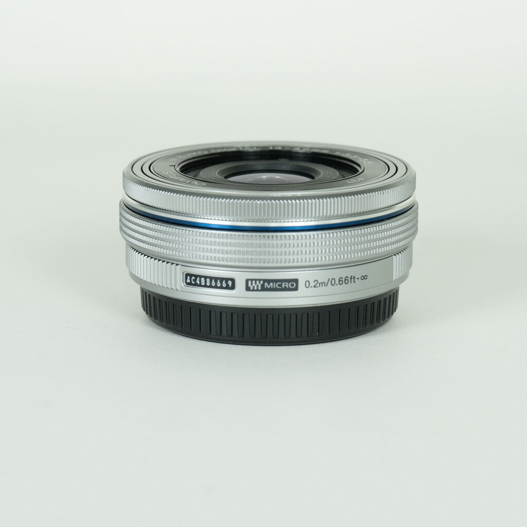 OLYMPUS M.ZUIKO DIGITAL ED 14-42mm F3.5-5.6 EZ �V���o�[