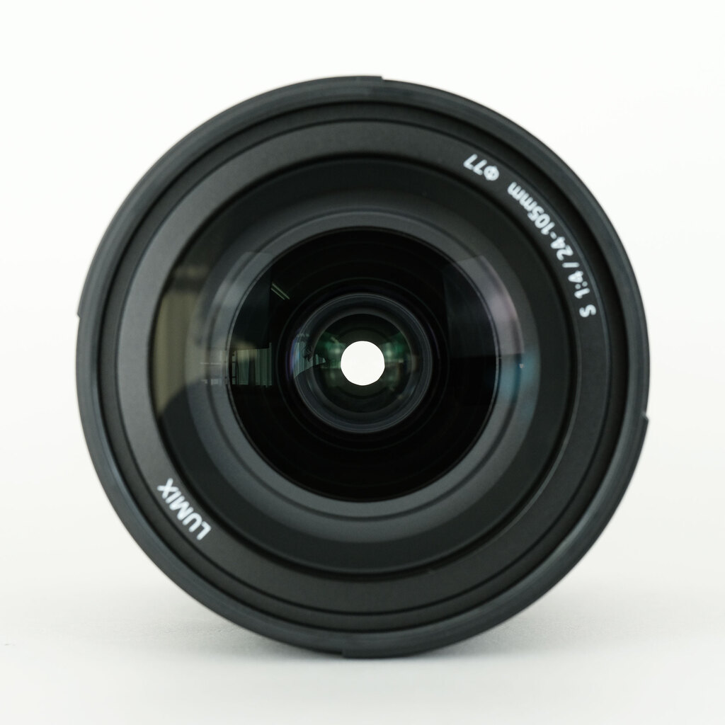 Panasonic LUMIX S 24-105mm F4 MACRO O.I.S.