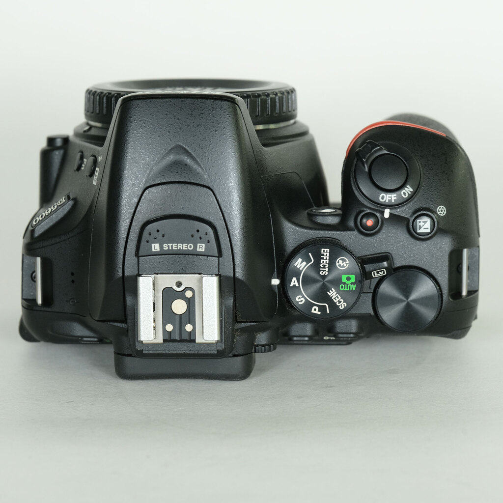 Nikon D5600