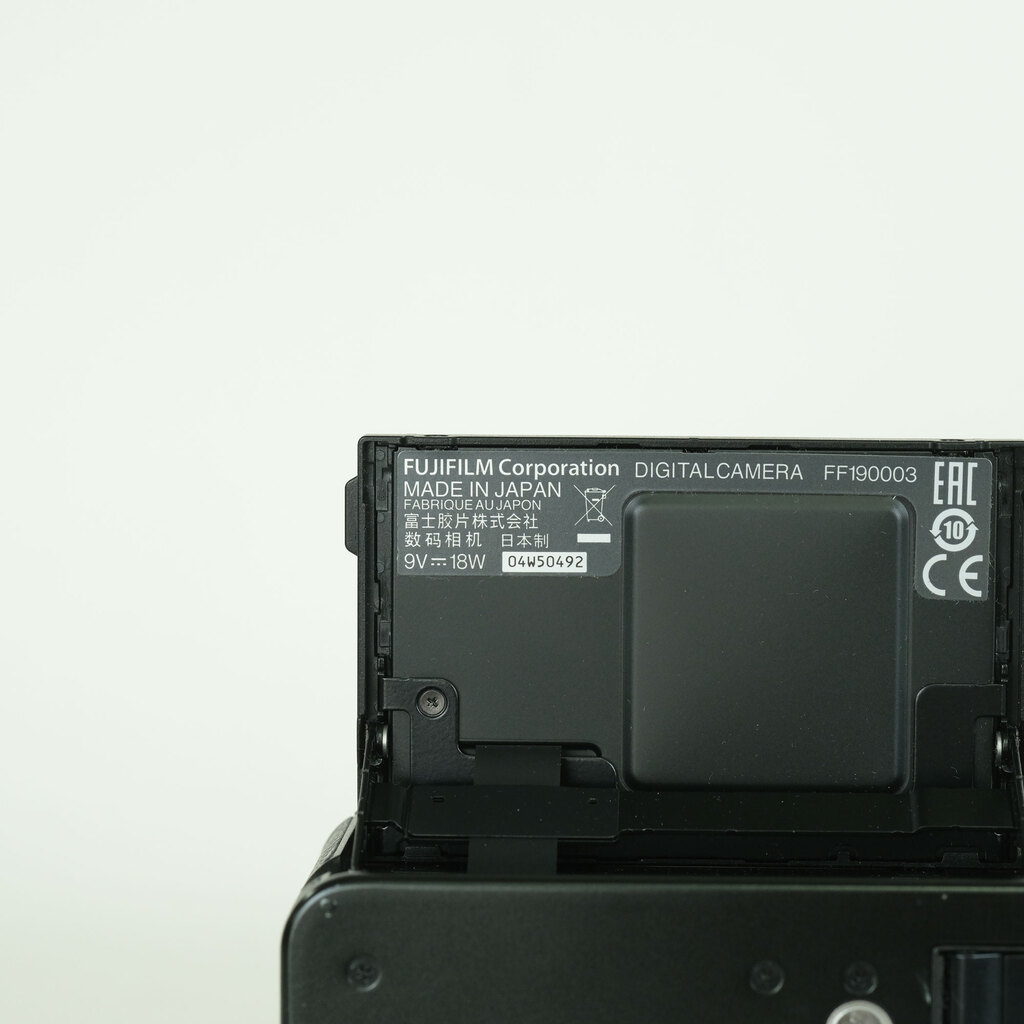 FUJIFILM X100V ブラック