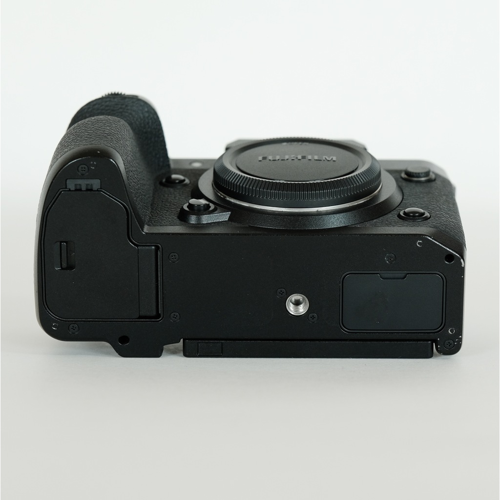 【美品】FUJIFILM X-H2 ボディのみ FUJIFILM X-H2の出品 | ONE SCENE（ワンシーン）
