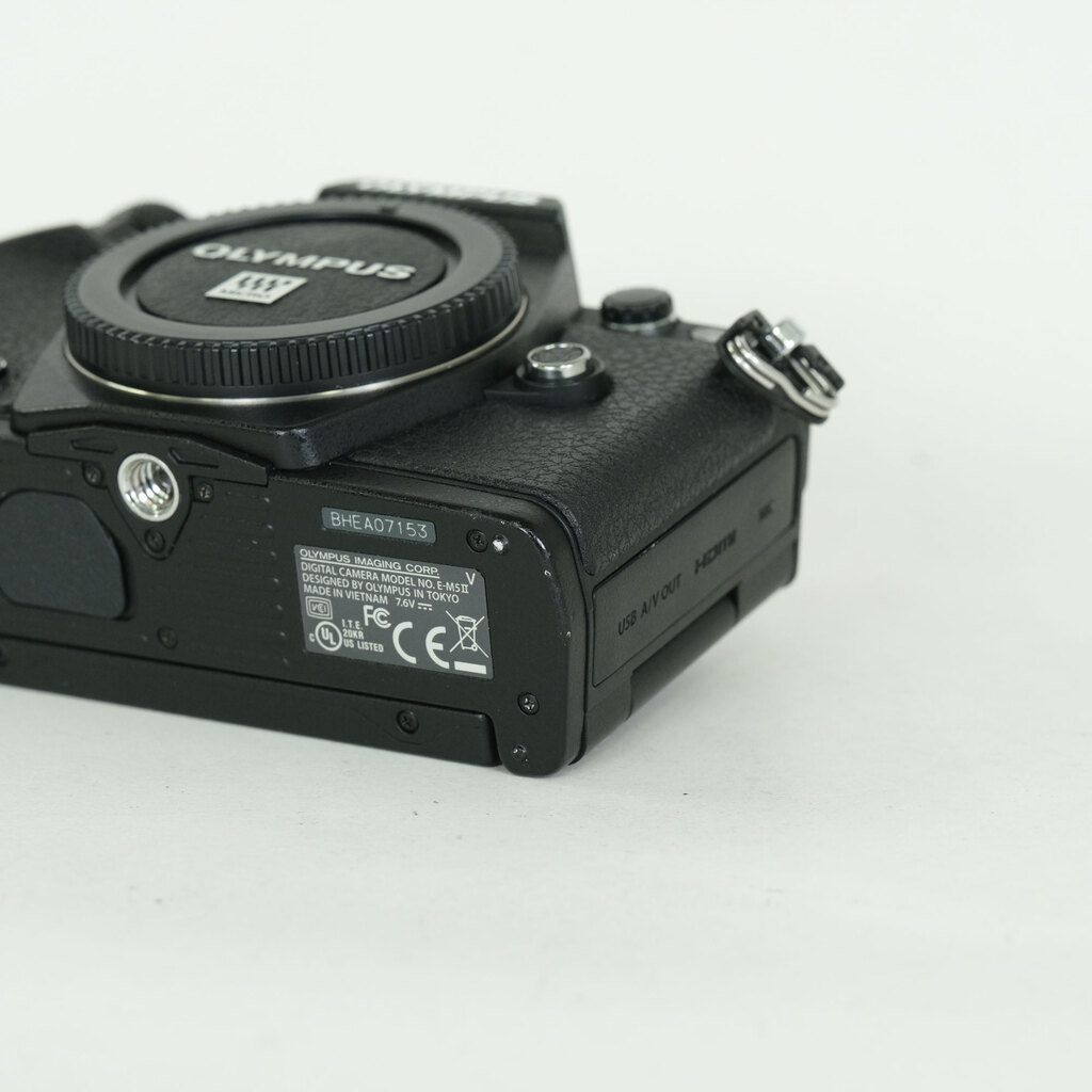 OLYMPUS OM-D E-M5 Mark II