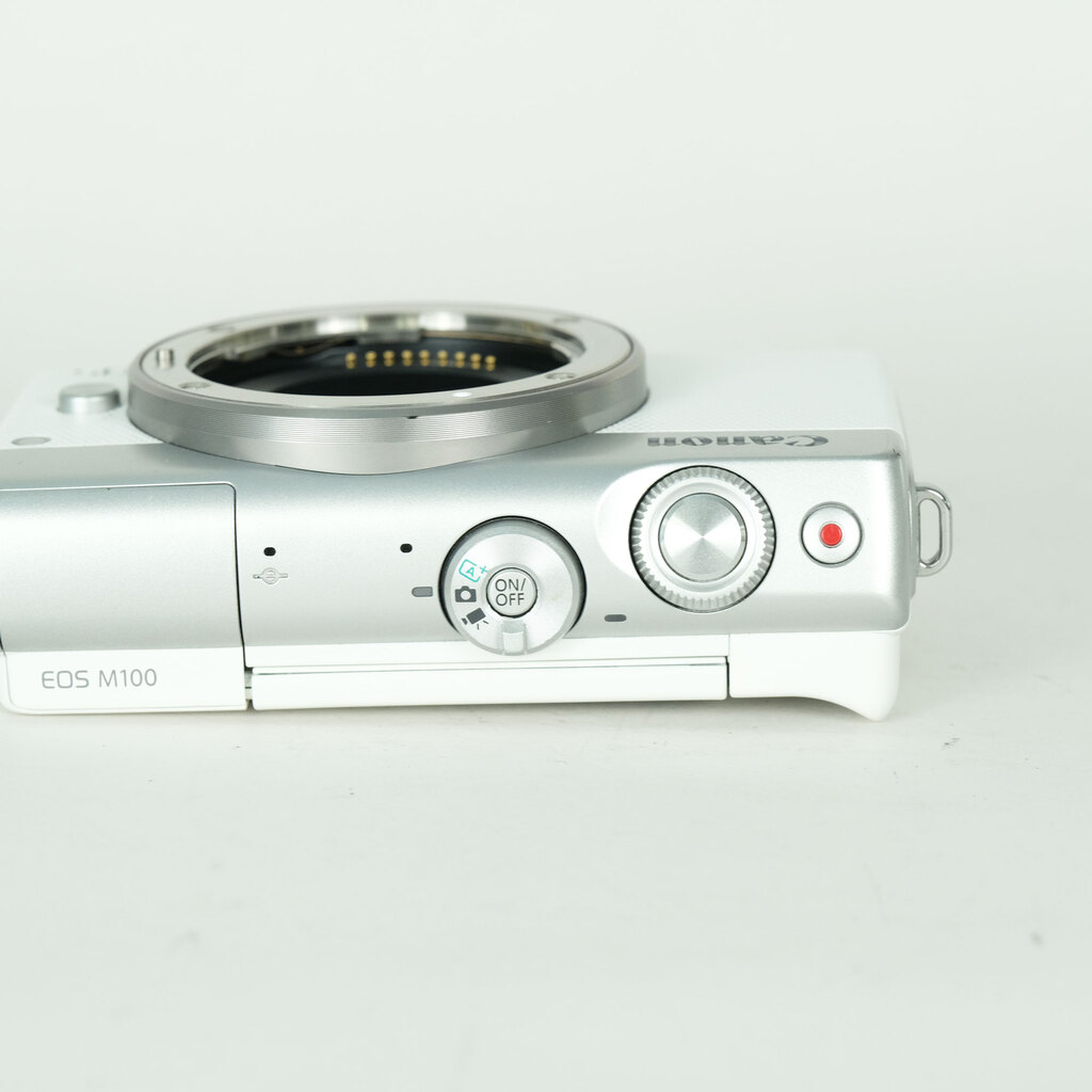 Canon EOS M100の出品 | ONE SCENE（ワンシーン）
