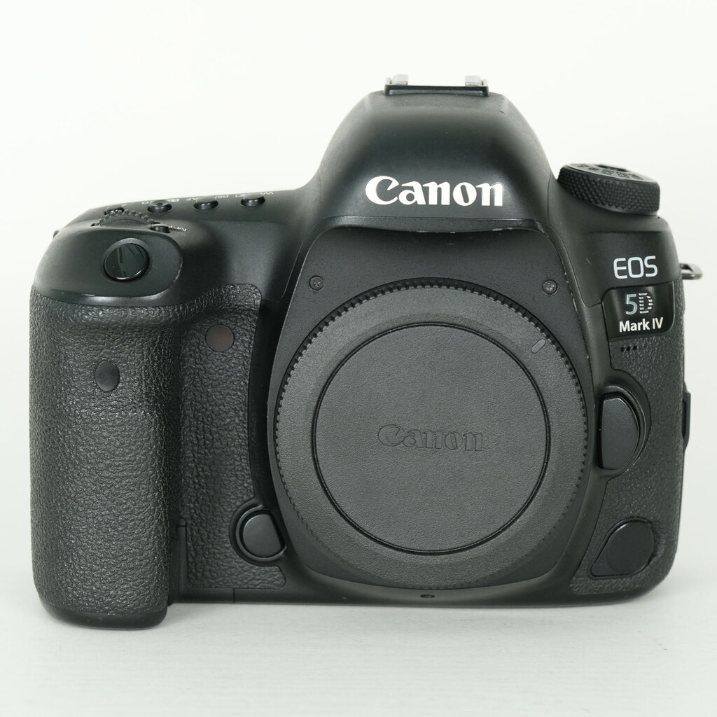 Canon EOS 5D Mark IV [�{�f�B]