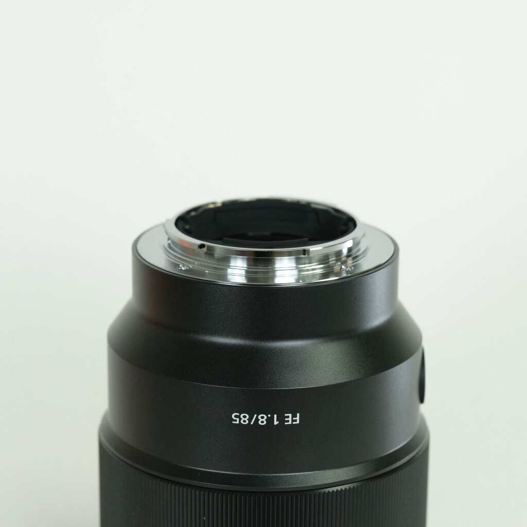 SONY FE 85mm F1.8 SEL85F18