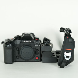 Panasonic LUMIX DC-GH6 Panasonic LUMIX DC-GH6