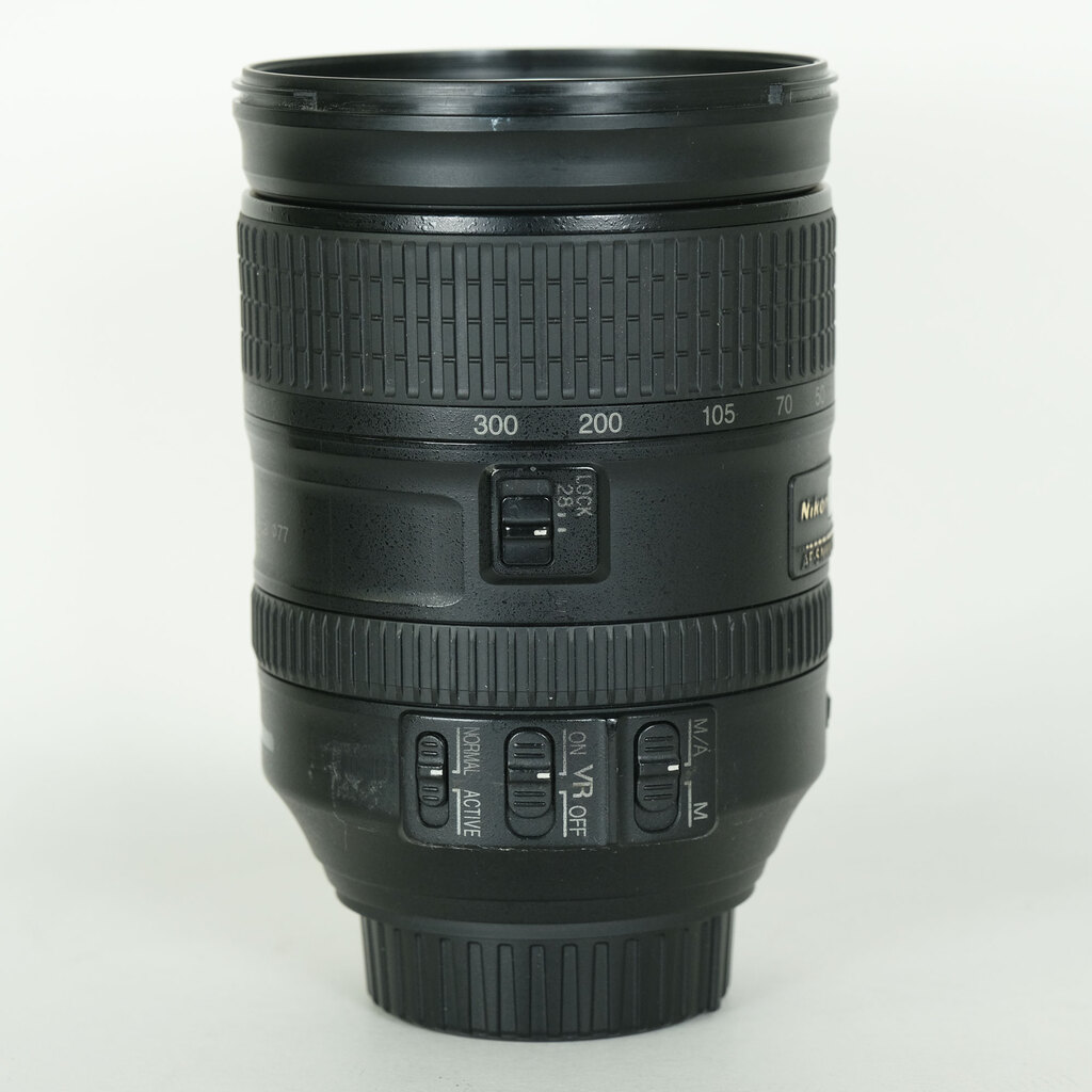 Nikon AF-S NIKKOR 28-300mm f/3.5-5.6G ED VR
