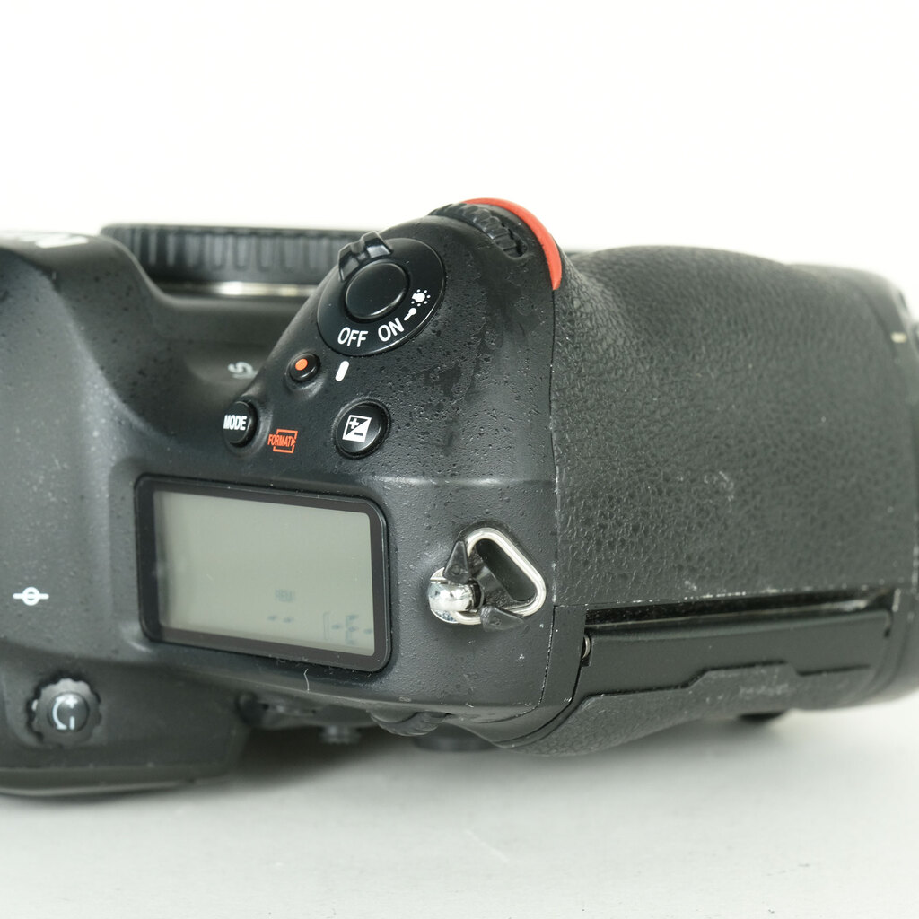 Nikon D4Sの出品 | ONE SCENE（ワンシーン）