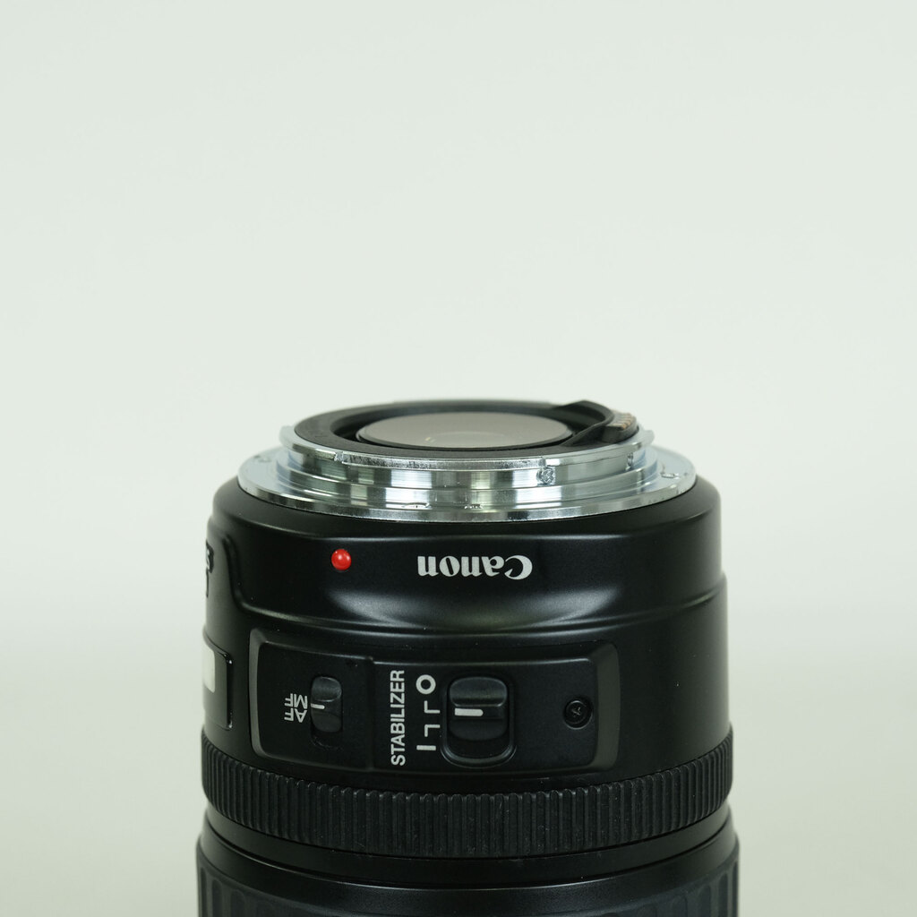 Canon EF28-135mm F3.5-5.6 IS USM Canon EF28-135mm F3.5-5.6 IS USM