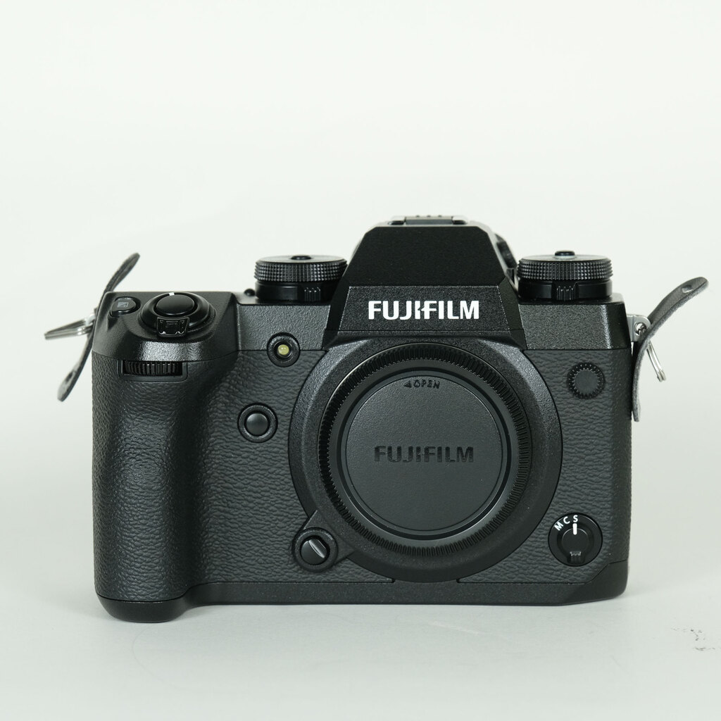 FUJIFILM X-H1