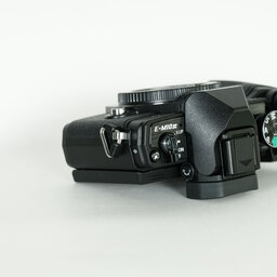 OLYMPUS OM-D E-M10 Mark III