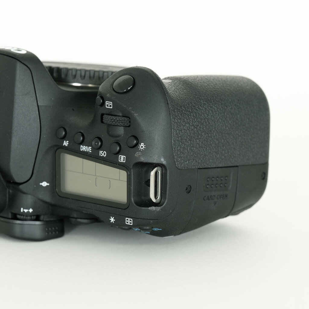 Canon EOS 90D