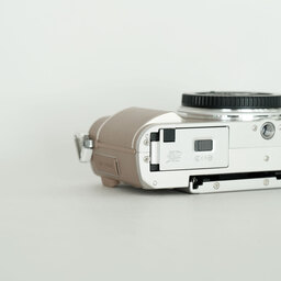 OLYMPUS PEN E-PL10