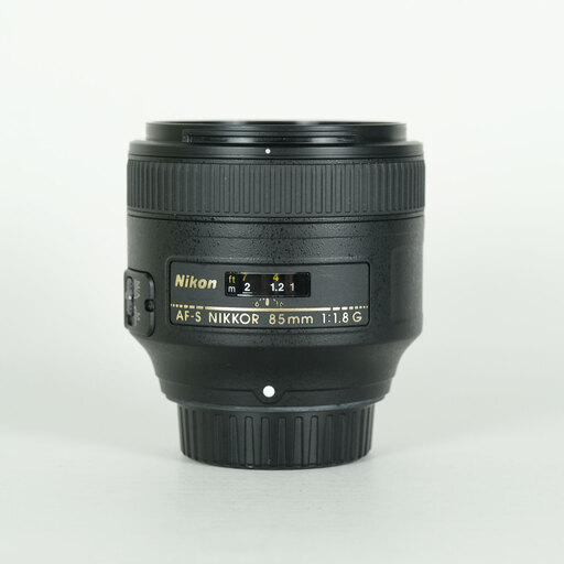 Nikon AF-S NIKKOR 85mm f/1.8Gを徹底解説。作例からレビューまで