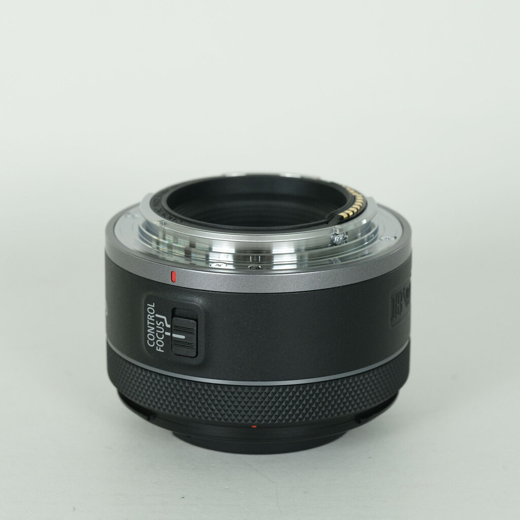 Canon RF50mm F1.8 STMの出品 | ONE SCENE（ワンシーン）