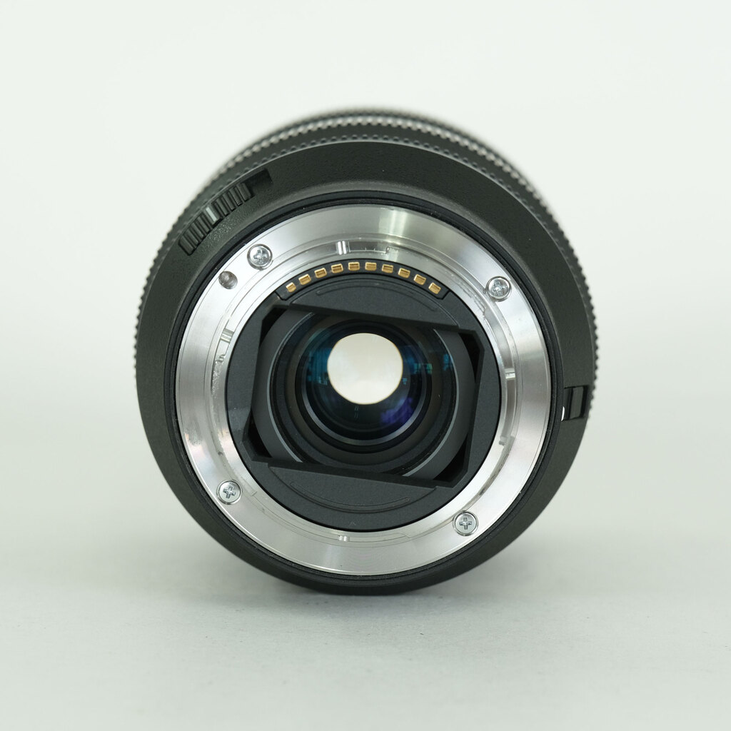 SONY FE 20-70mm F4 G SEL2070G