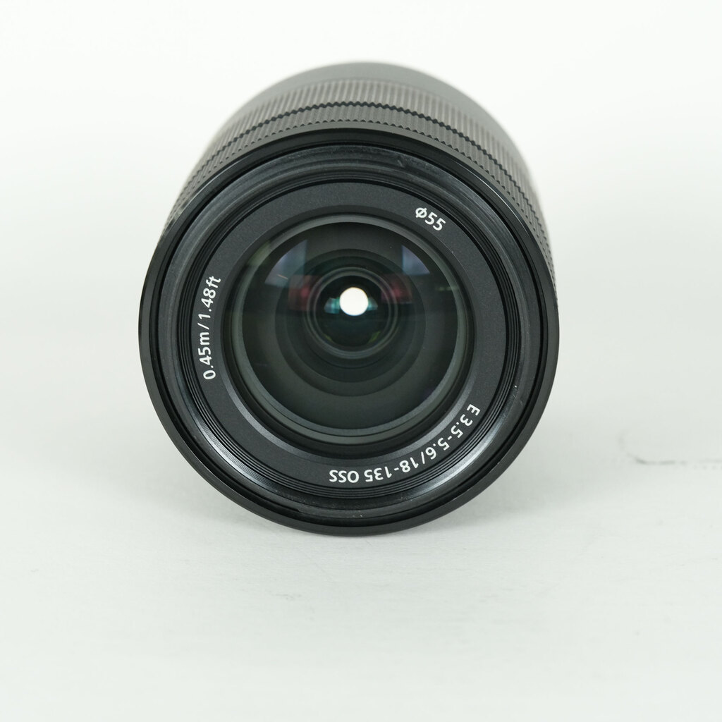 SONY E 18-135mm F3.5-5.6 OSS SEL18135 SONY E 18-135mm F3.5-5.6 OSS SEL18135