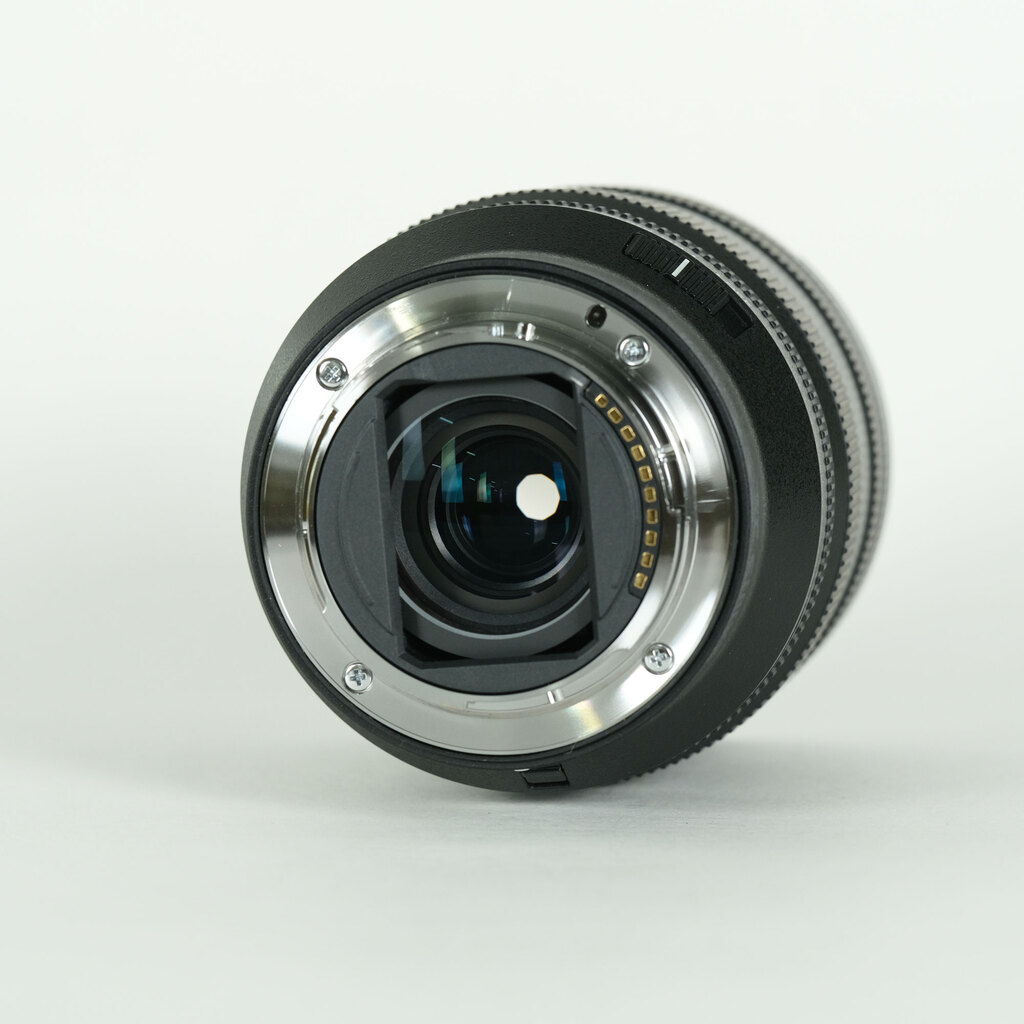 SONY FE 20-70mm F4 G SEL2070Gの出品 | ONE SCENE（ワンシーン）