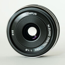 OLYMPUS M.ZUIKO DIGITAL 17mm F1.8